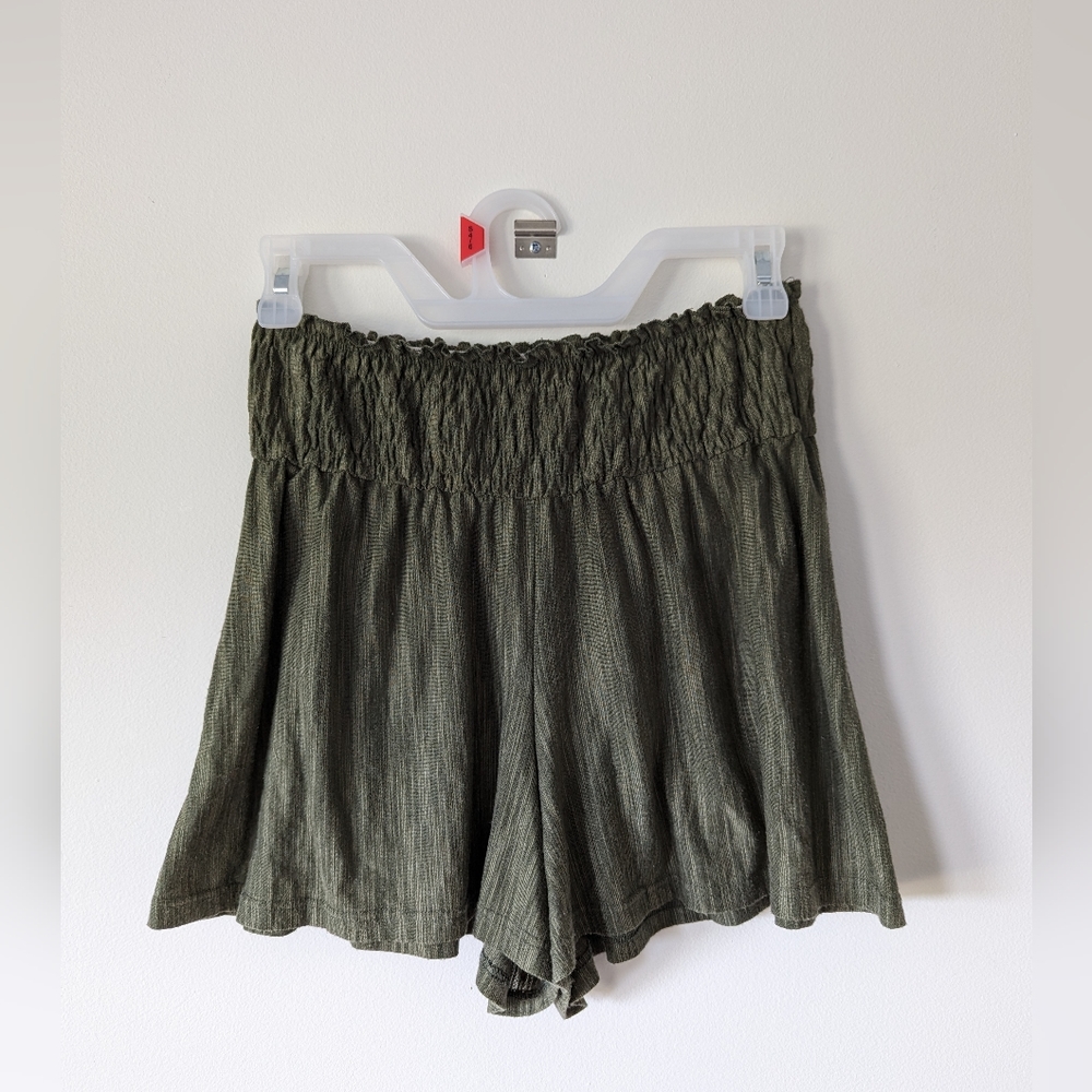 Miss Selfridge olive pull-on shorts